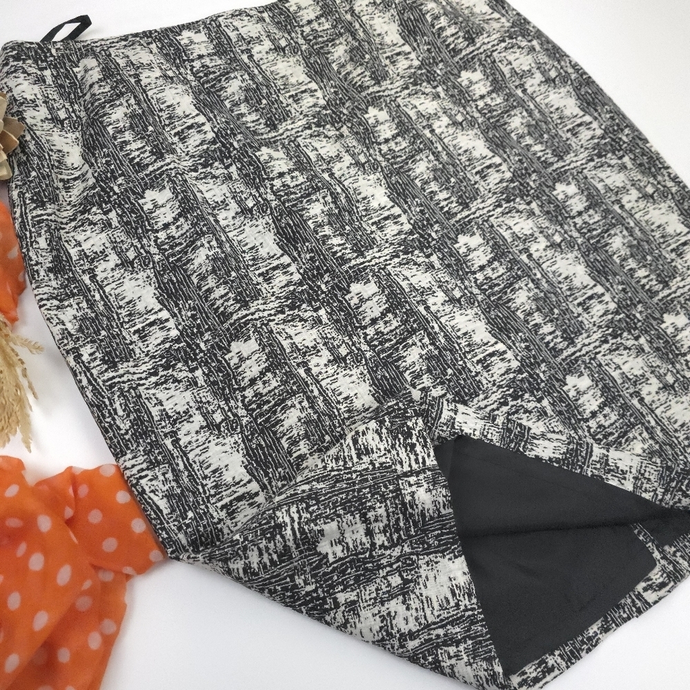 Kasper Black and White Patterned Skirt Sz 16 - Picture 8 of 8